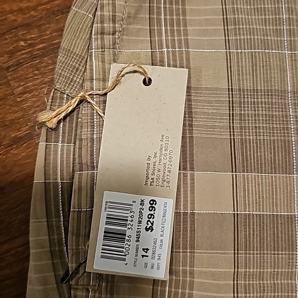 Alpine Design Women's Shorts Size 12 - Picture 3 of 7